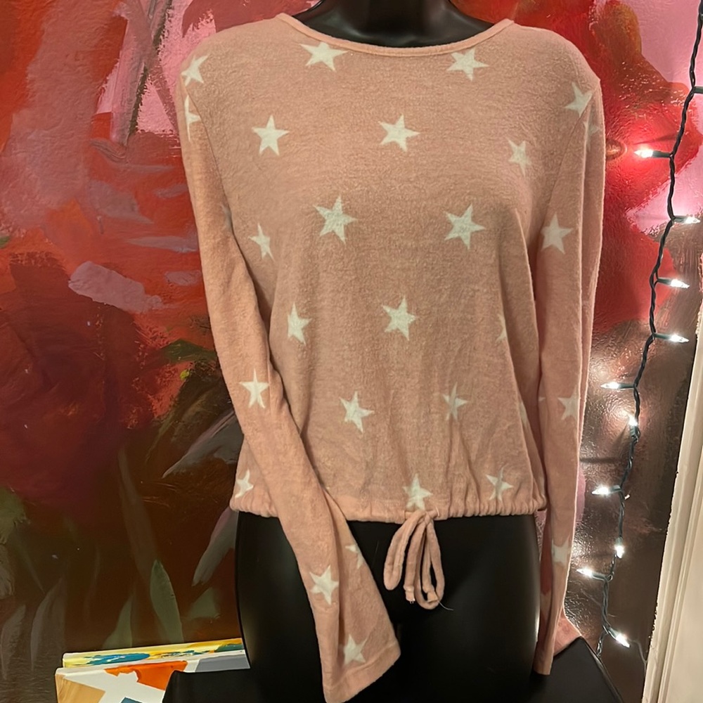 Pink sweater with stars